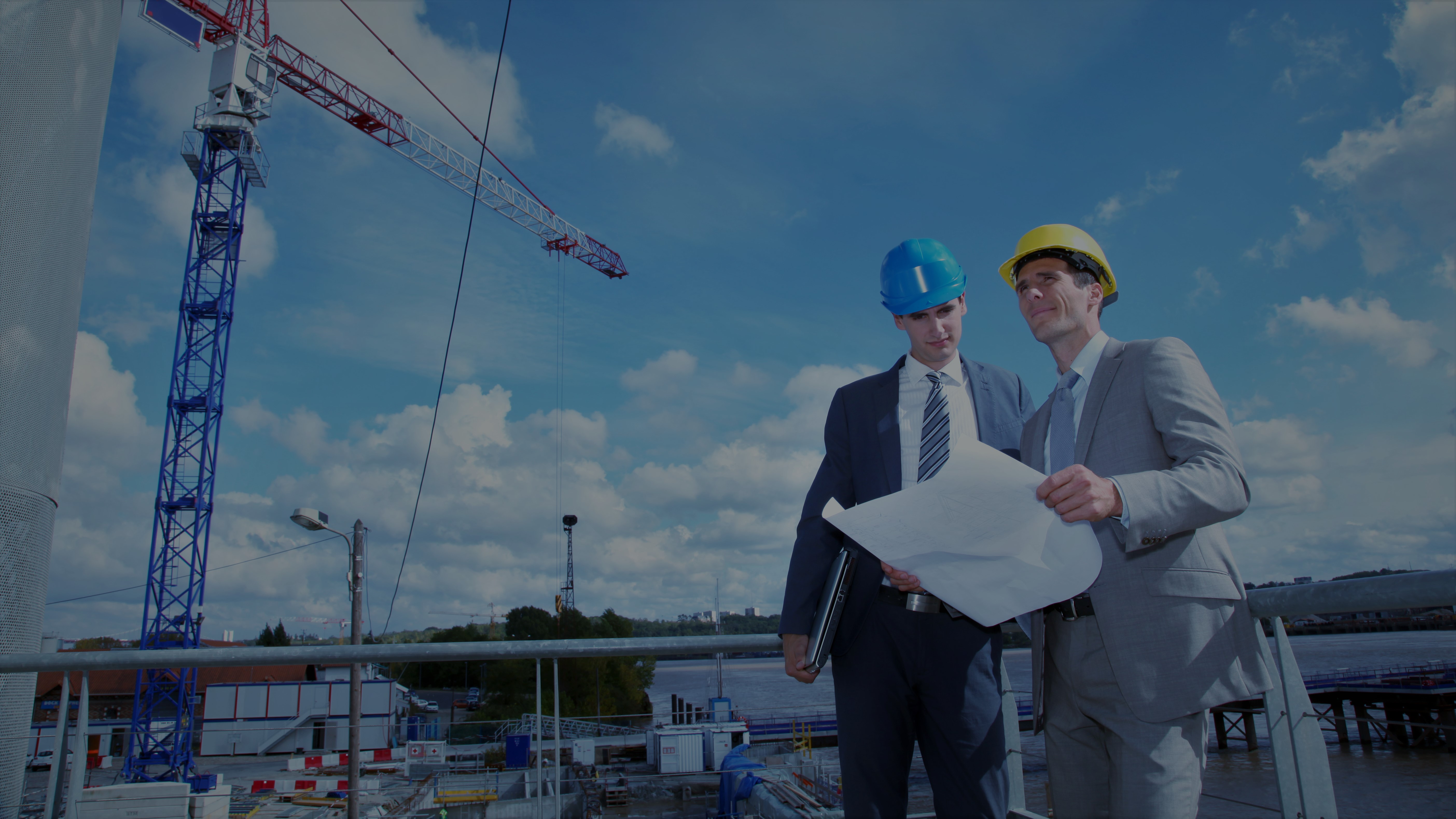 Xây dựng Tiến Đạt xây nhà slide